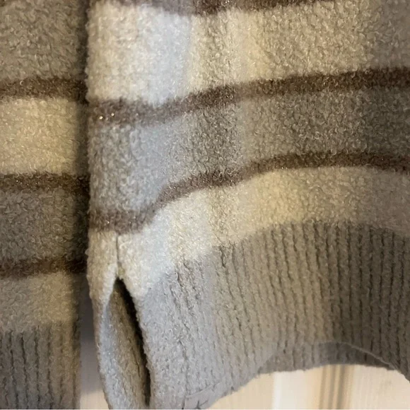 Barefoot Dreams Cozy Chic Lite Stripe Sweater size Medium - Picture 2 of 7